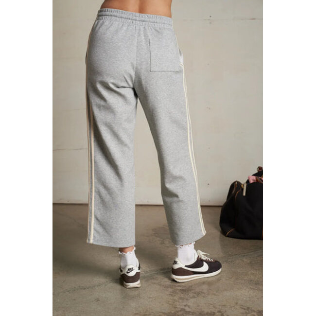 PERFECT WHITE TEE CLAUD TRAVEL TRACK PANT