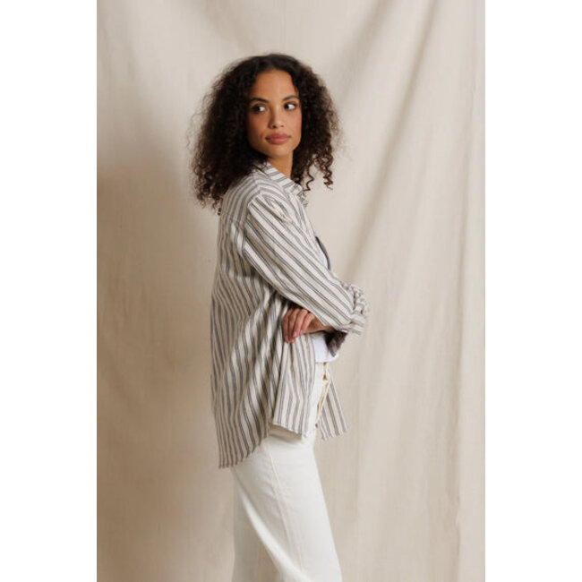 PERFECT WHITE TEE TERESA SHIRT