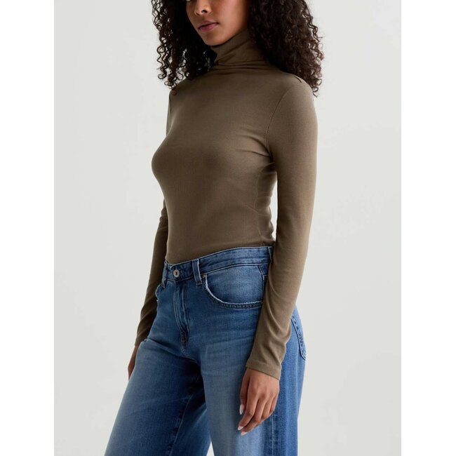 AG CHELS TURTLENECK