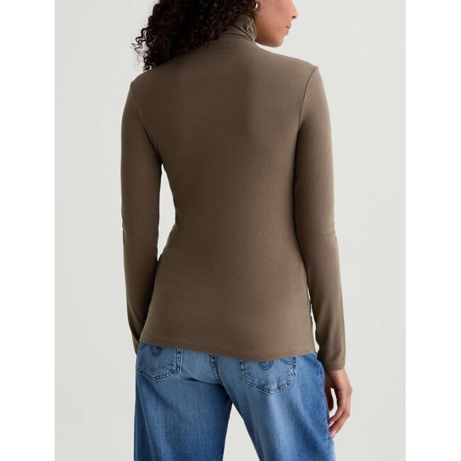 AG CHELS TURTLENECK