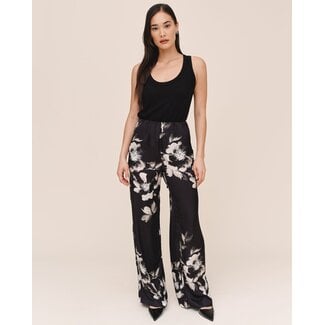 BELLA DAHL CLEAN BIAS PANT IN NOIR BLOOM