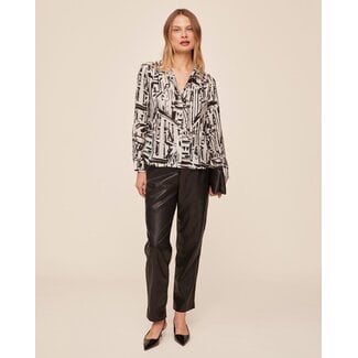 BELLA DAHL LONG SLEEVE SHIRRED SHOULDER SHIRT METROPOLITAN
