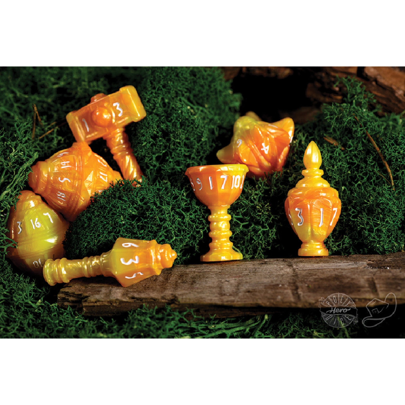 PolyHero Dice: Cleric 8 Dice Set Sunstorm