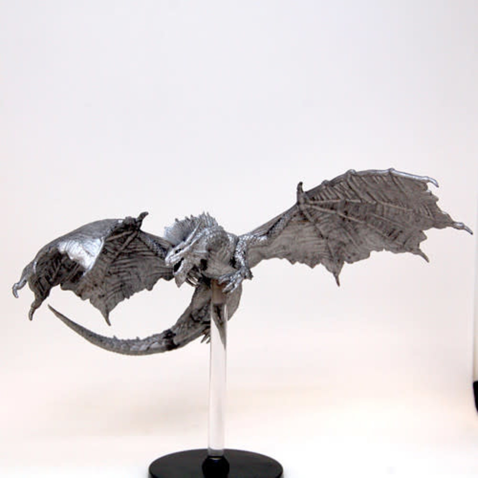Painted Mini Single: Tyranny of Dragons #042 Silver Dragon