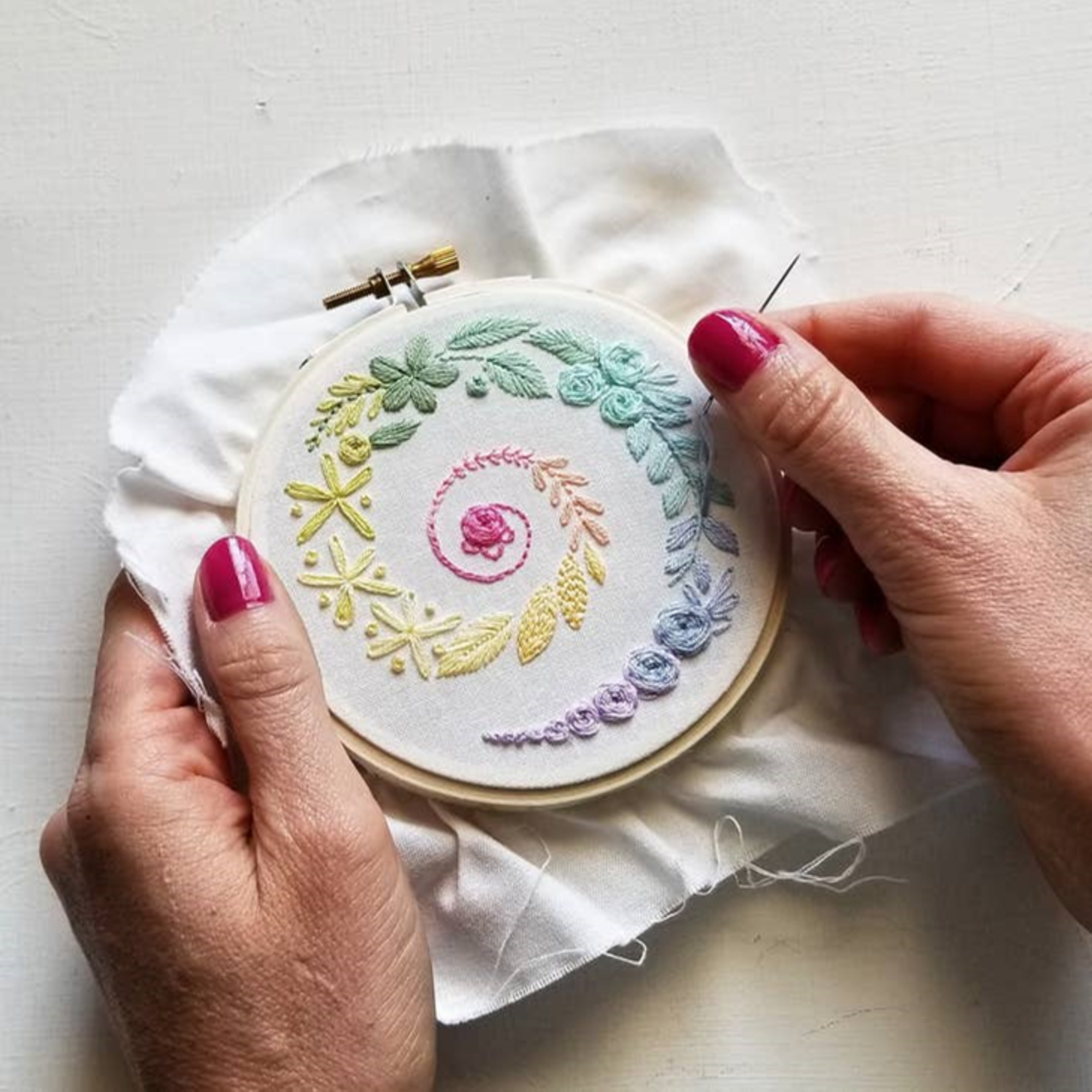 Spiral Sampler Beginner Embroidery Kit - White