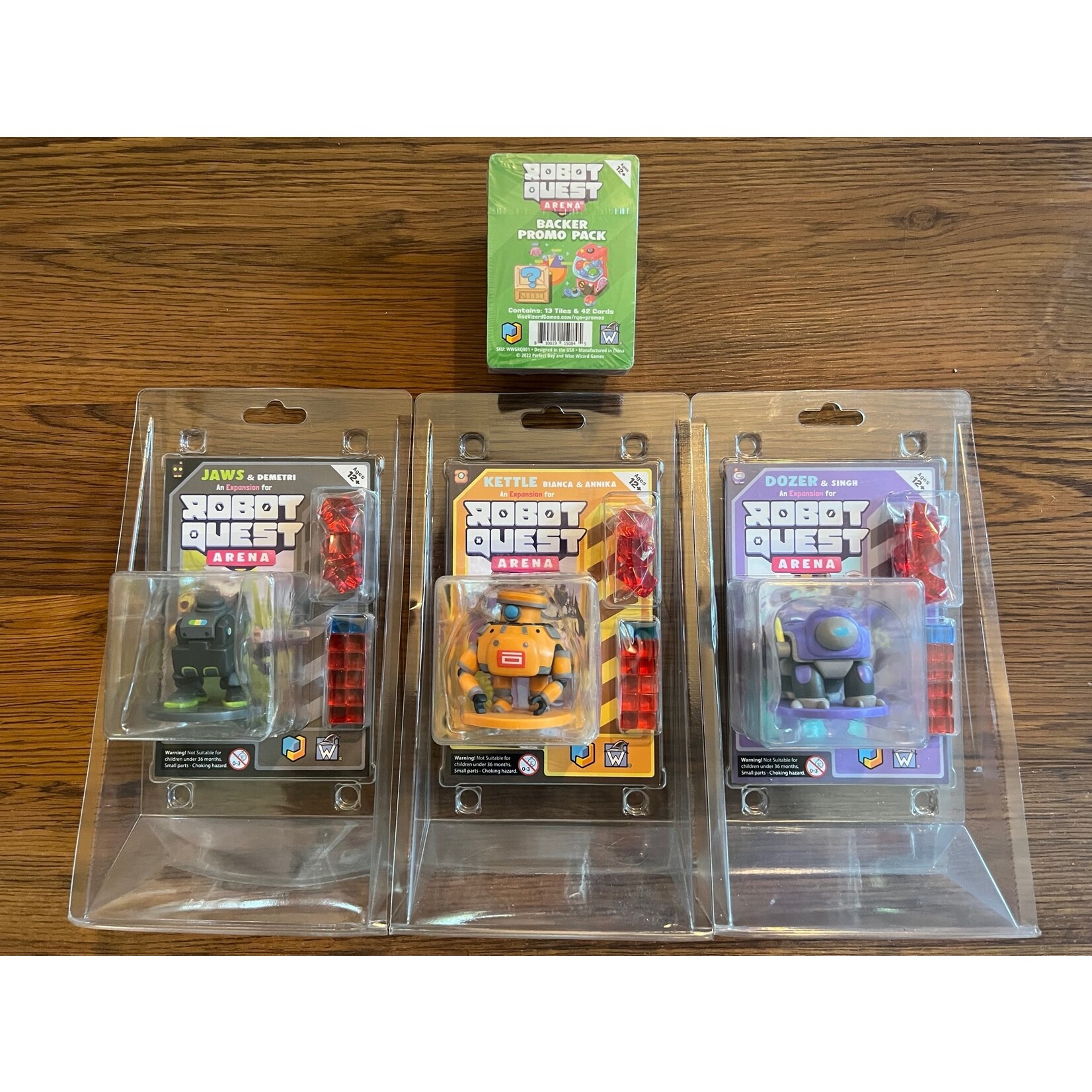 Robot Quest Arena Deckbuilding Game Deluxe LE Bundle (All Sales Final/Pick Up or Shipping Only)