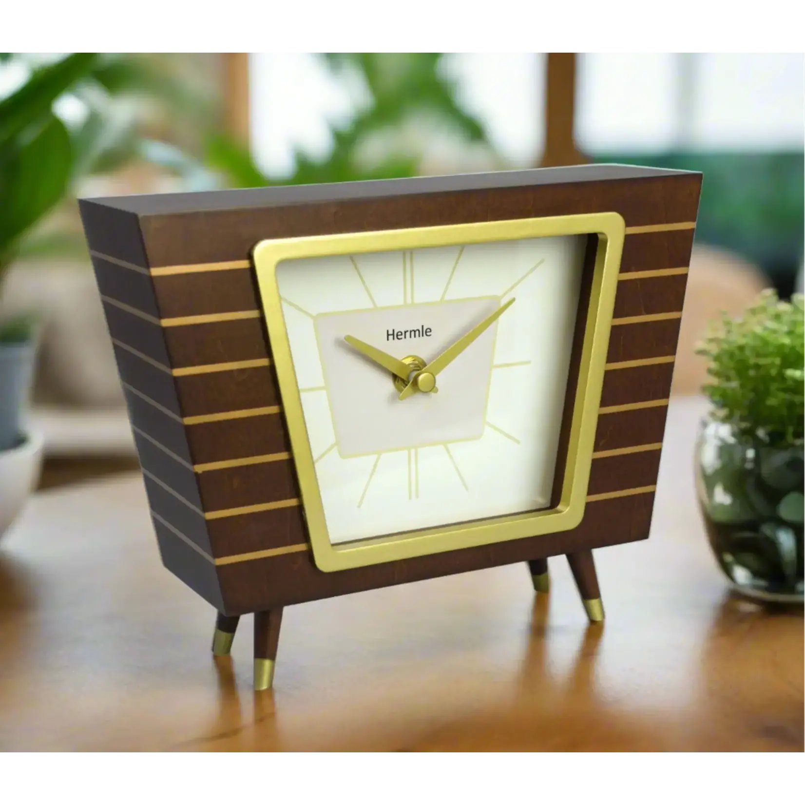 Table Clock - Finn Retro