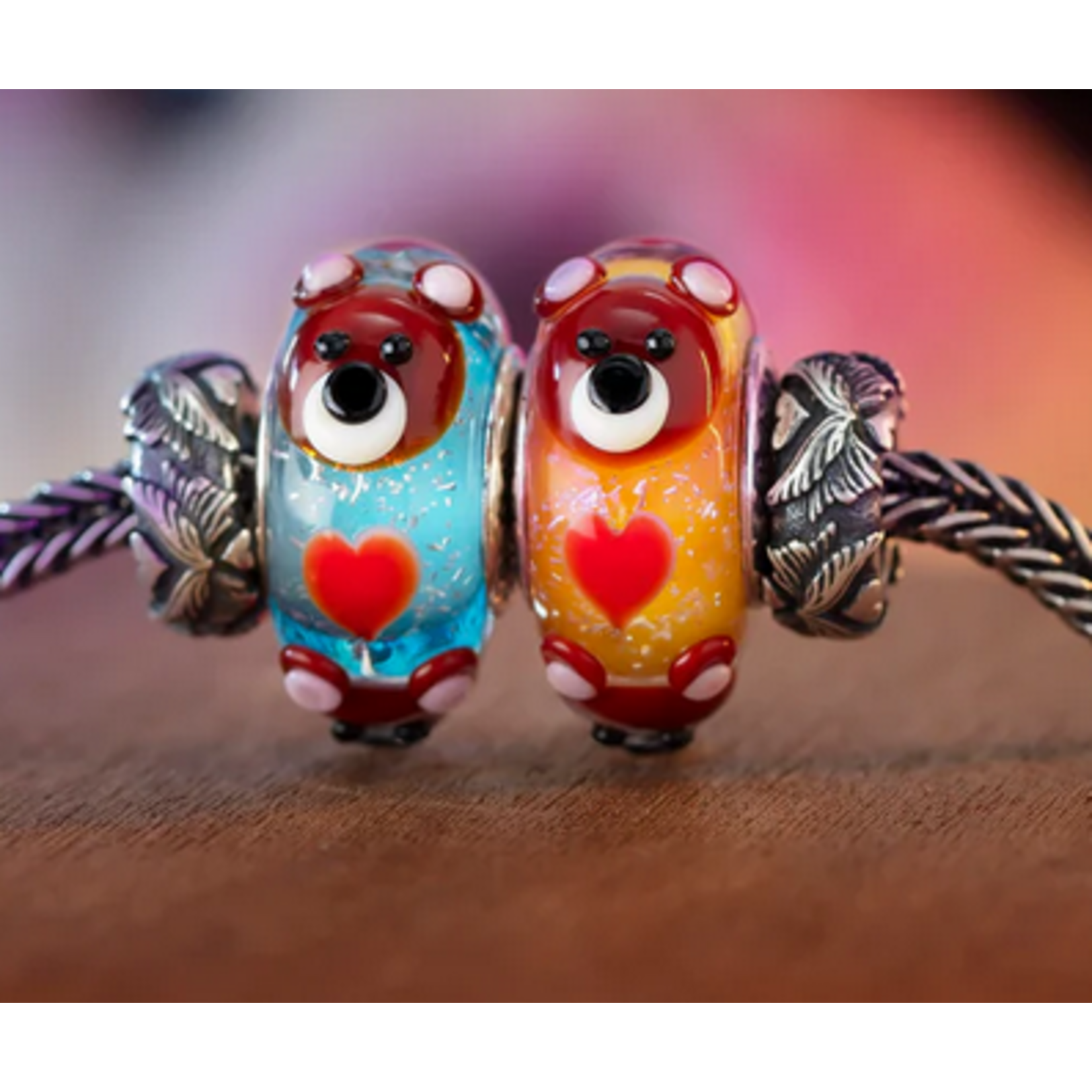 Elfbeads Honey Bear Hug Charm - Artisan Glass