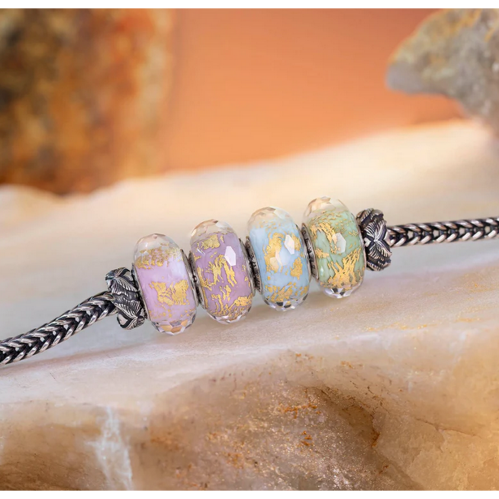 Elfbeads Mint Sorbet Spark Fractal Charm - Artisan Glass