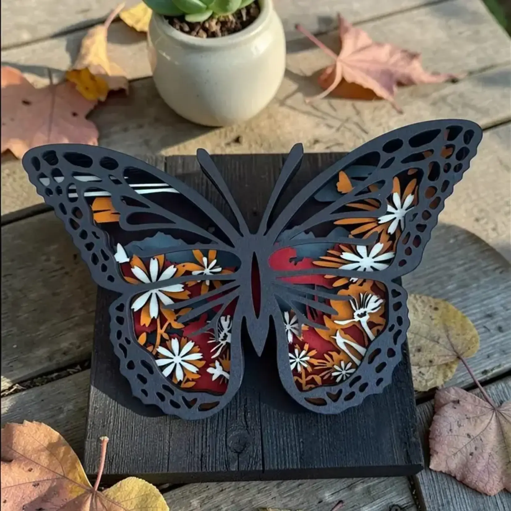 Shelf Sitter - Monarch Butterfly