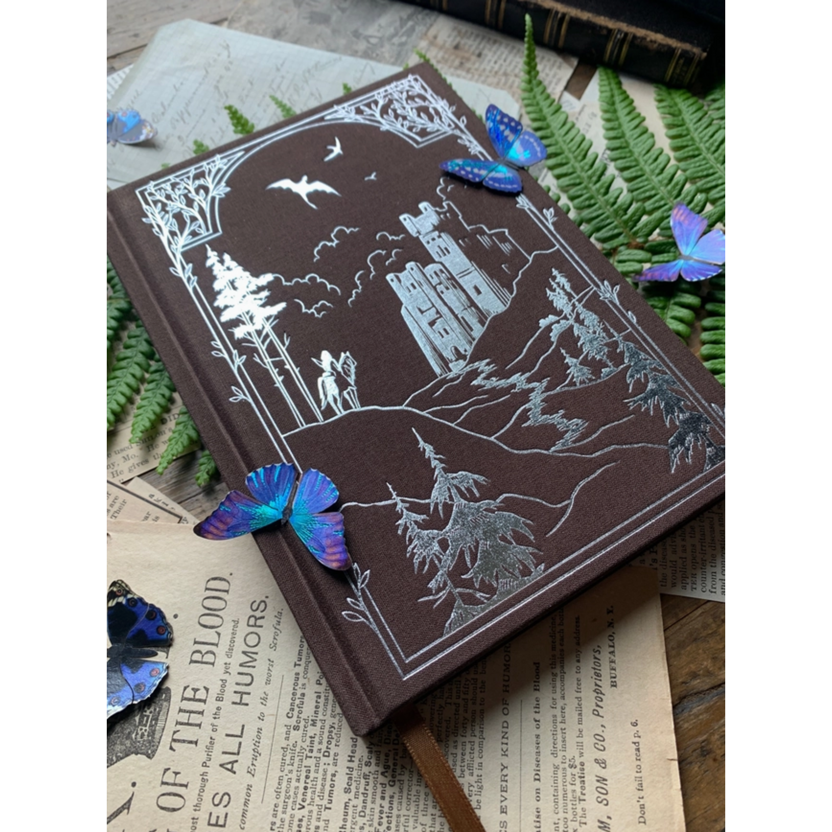The Creeping Moon Journal - The Wanderer - Dot Grid Notebook - B6 100gsm Ivory Paper