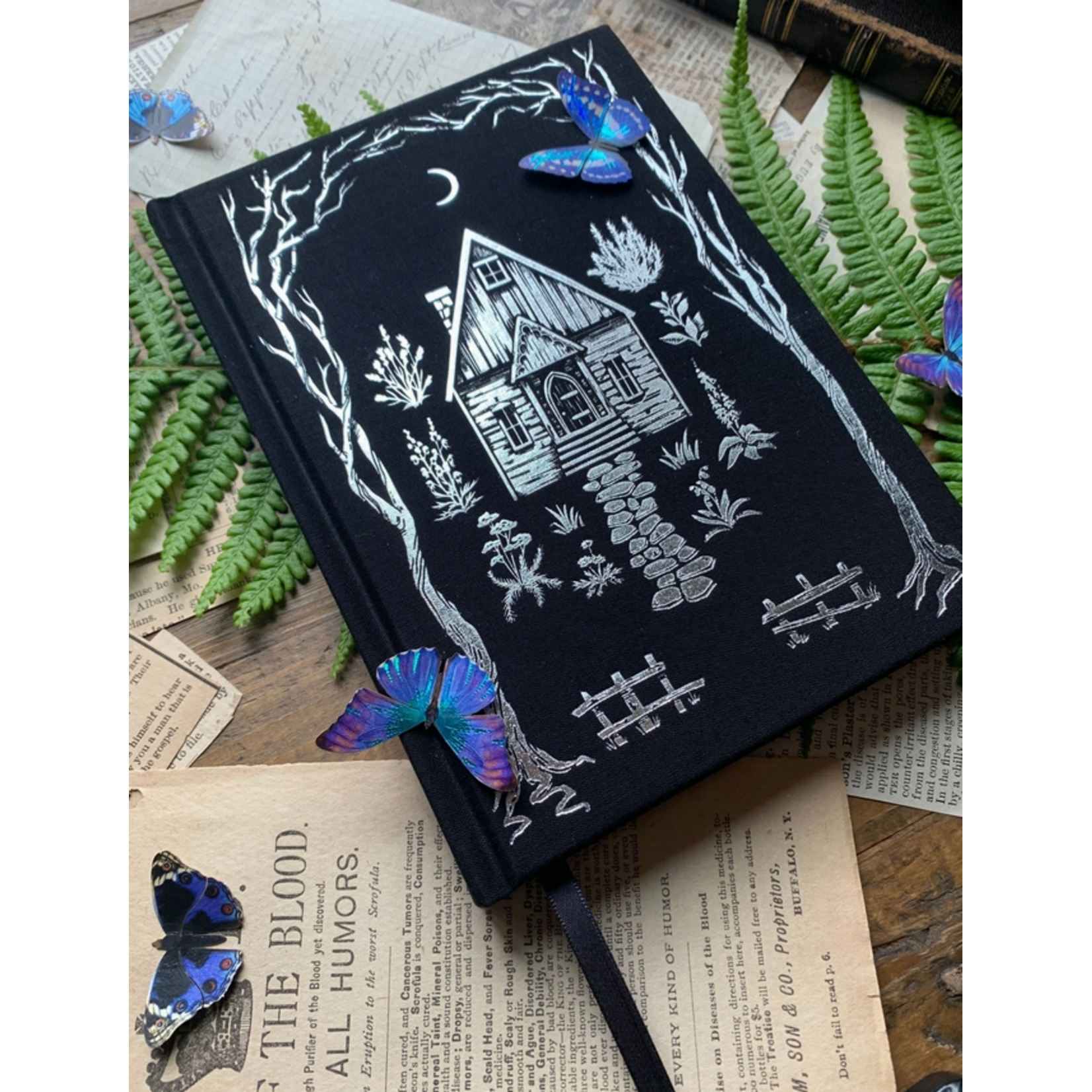 The Creeping Moon Journal - The Grimoire - Lined Notebook - B6 120gsm Ivory Paper