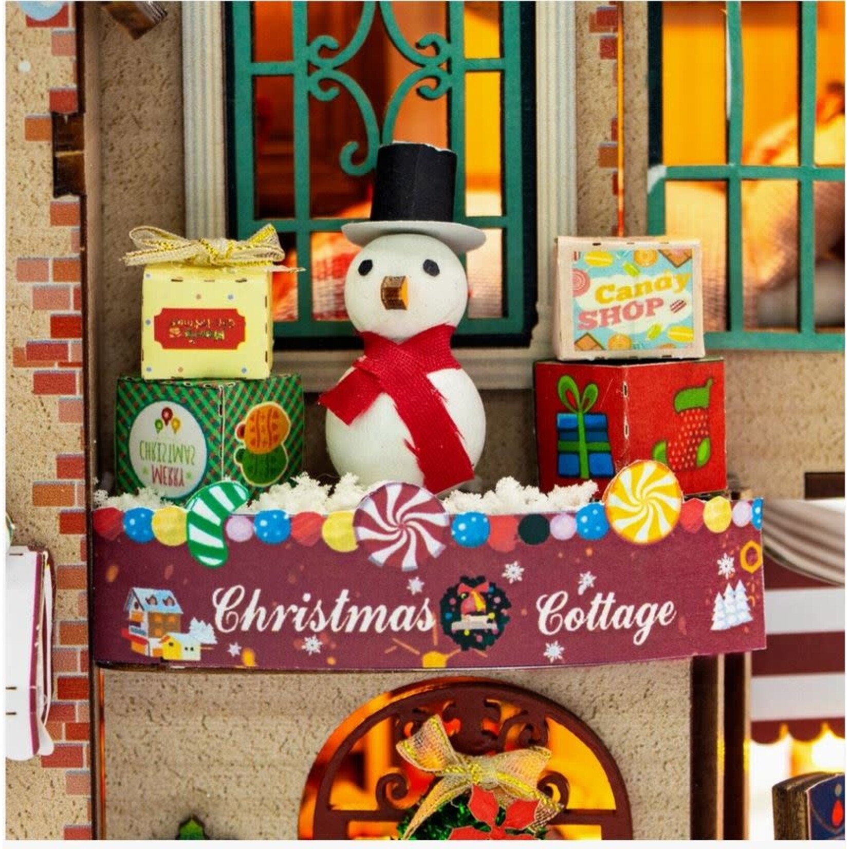 Miniature House Kit - Christmas Cottage