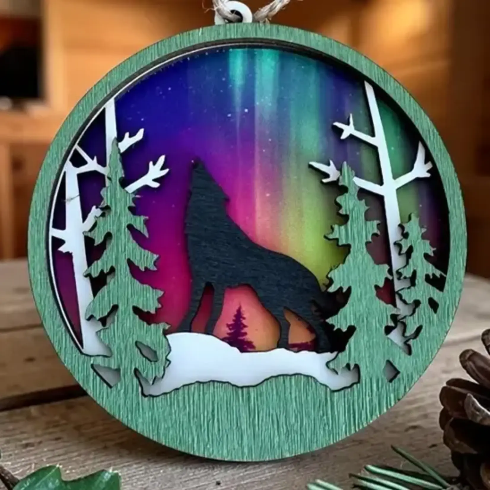 Ornament - Northern Lights Wolf - Round