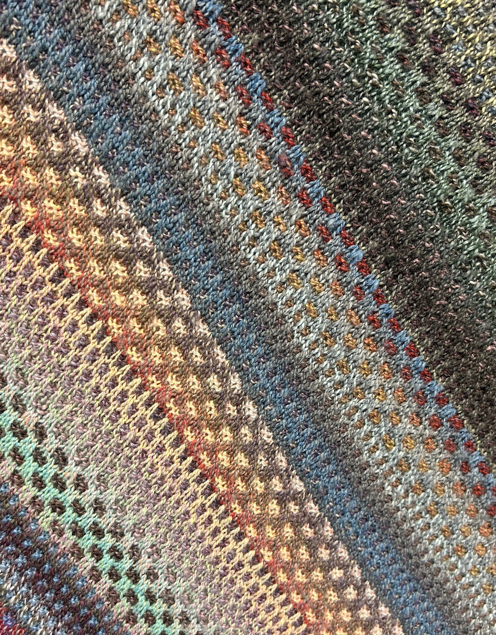 Mystery Shift Series Feederbrook Entropy DK Kit