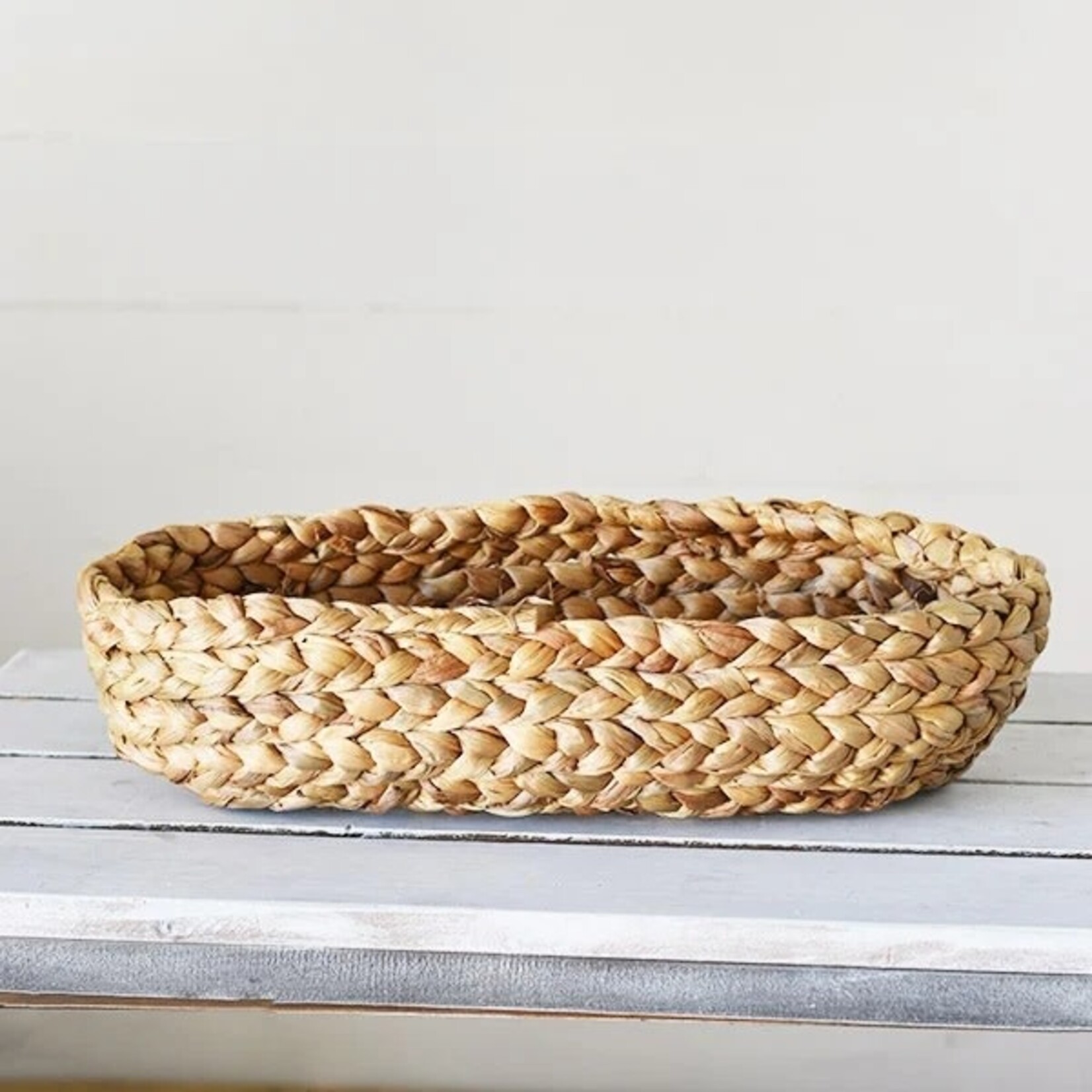 16" Hyacinth Bread Tray