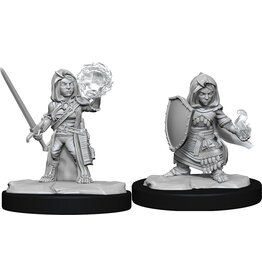 Wiz-Kids Pathfinder Minis: W14 Halfling Cleric Female