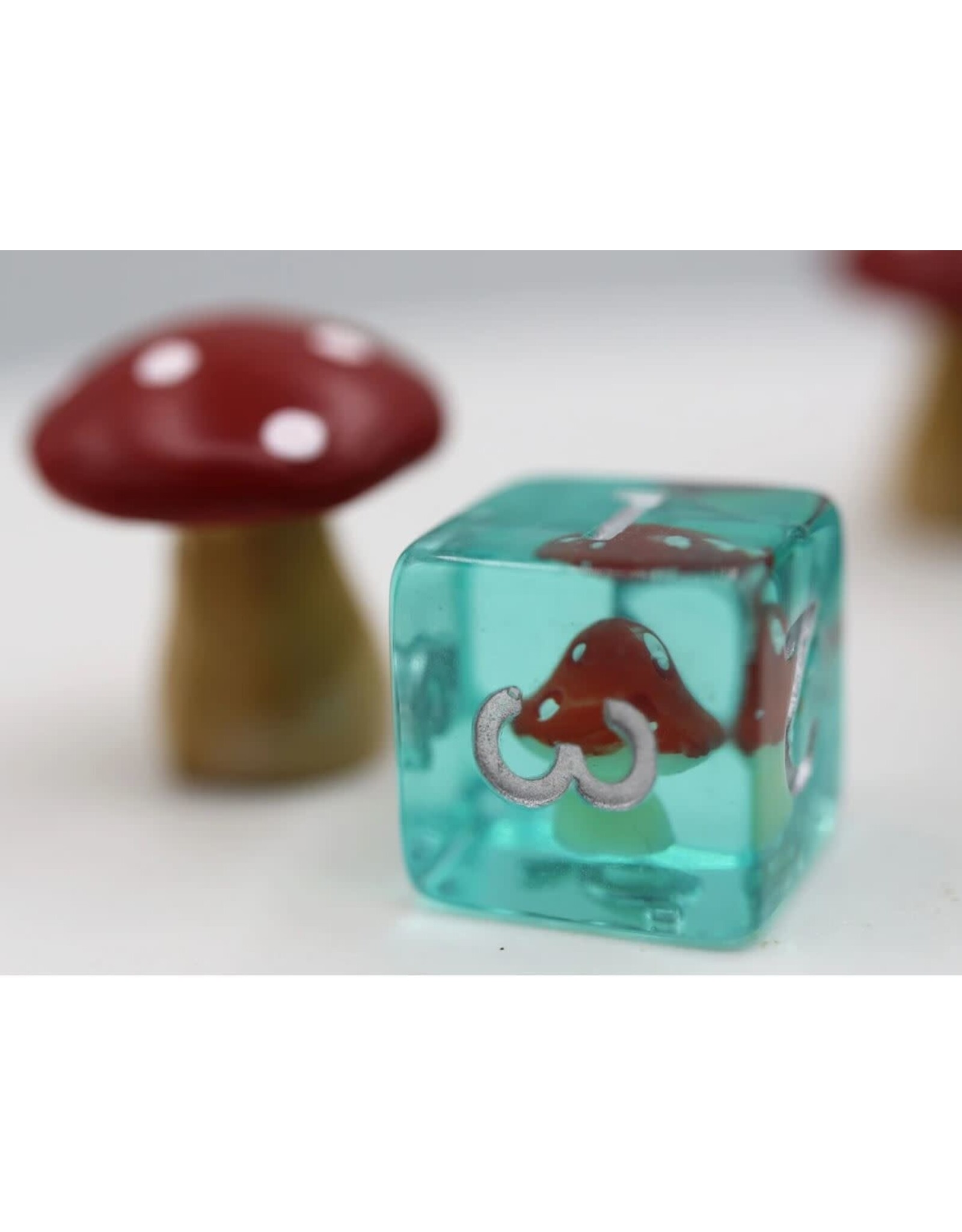 Foam Brain Games Power Up Mushroom Poly 7 Dice Set