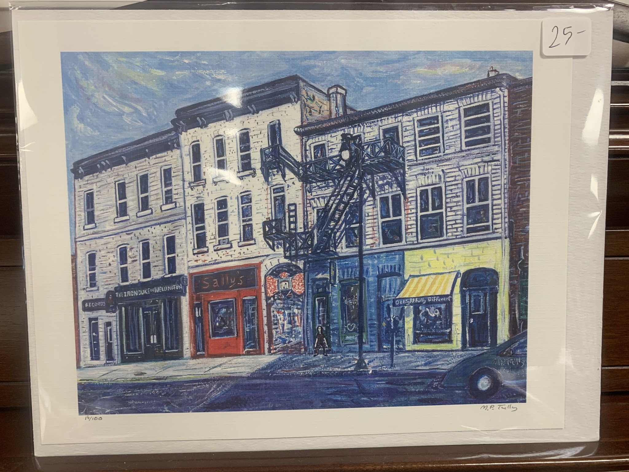 Art / Photography Tully Art - Wellington St. Strip