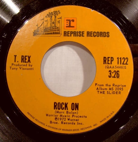 Rock/Pop T. Rex - The Slider b/w Rock On ('70s CA 7") (VG+/ photo is US version, this is CA)