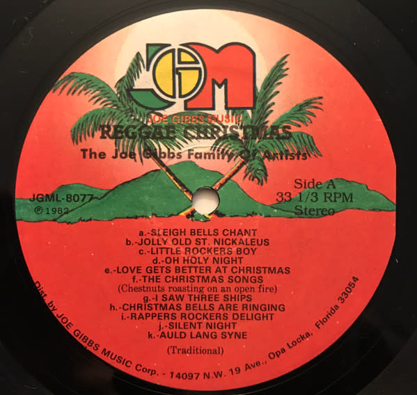 Christmas The Joe Gibbs Family Of Artists - Reggae Christmas ('82 US) (VG+/ creases, small tear on cover)