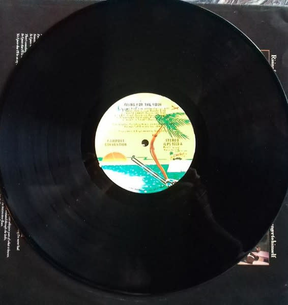 Folk/Country Fairport Convention - Rising For The Moon ('75 US) (VG+/VG+, creases, ring/shelf-wear)