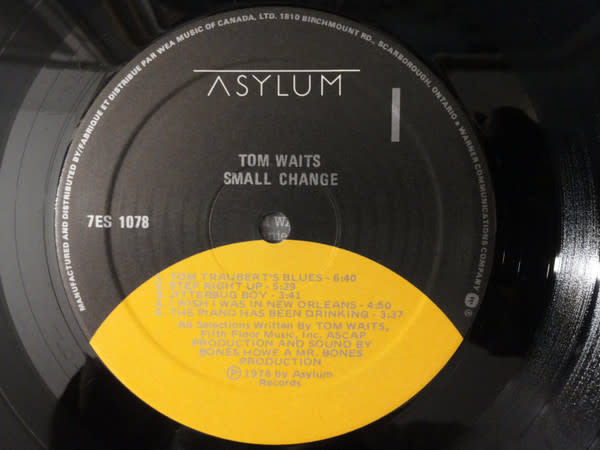 Rock/Pop Tom Waits - Small Change (CA Reissue) (VG+, soft tick at beginning of each side/VG+)