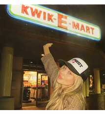 Pop Sabrina Carpenter - Nonsense / A Nonsense Christmas (2023 7") (VG++/NM)