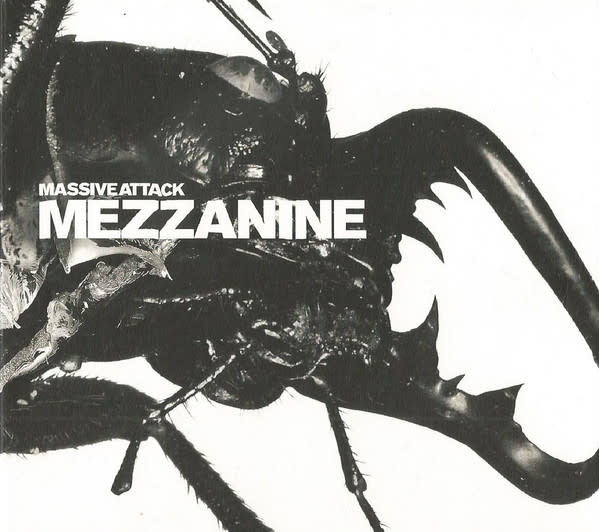 Electronic Massive Attack - Mezzanine (20th Ann. 2CD [Black Disks]) (USED CD - scuff)