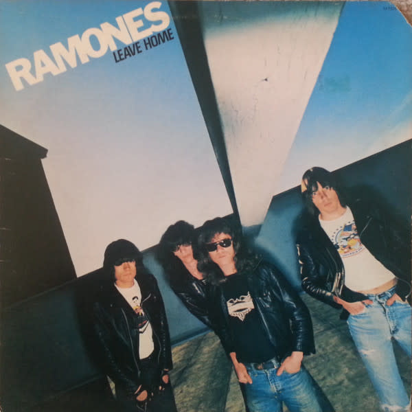 Punk/Hardcore Ramones - Leave Home ('77 US Santa Maria Pressing) (VG+/VG, cut-out slice on top of sleeve)