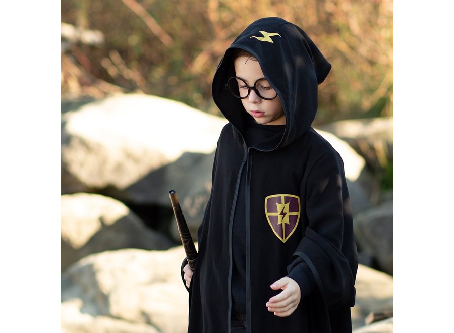 Wizard cloak with glasses