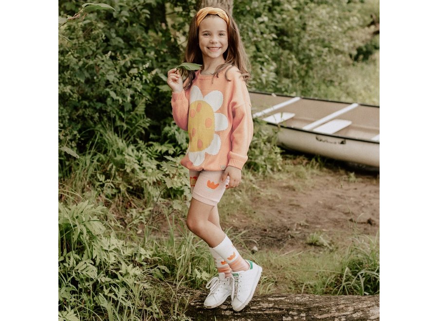 Orange crewneck  with a flower illustration