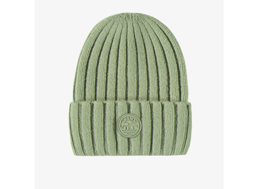 Green knitted toque