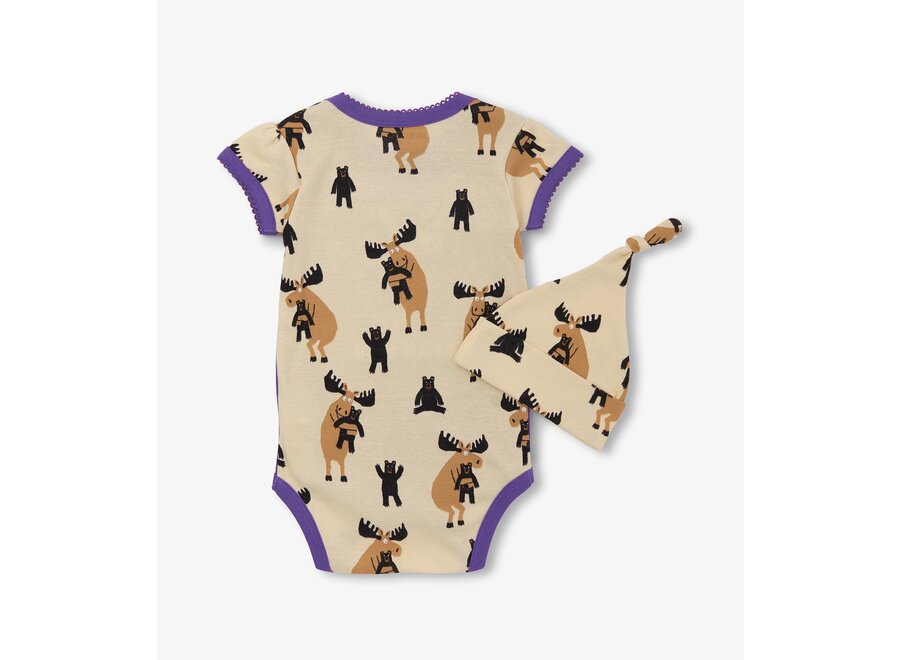 Moose Bear Hug Baby Bodysuit & Hat