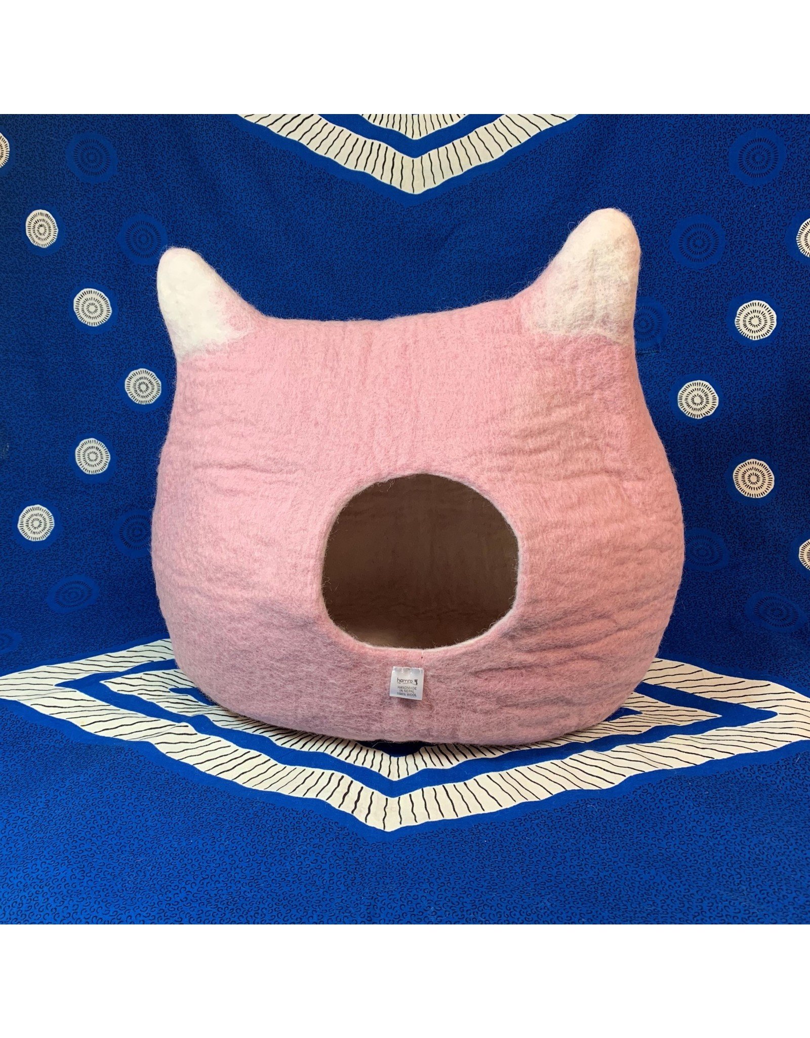 Bright Pink Cat Cave Wool Cat Cave Wool Sleeping Nests For Cat Modern Cat Furniture Felted Wool Cat Bed Wooly Bowls Modern Cat Beds Pet Furniture Pet Supplies