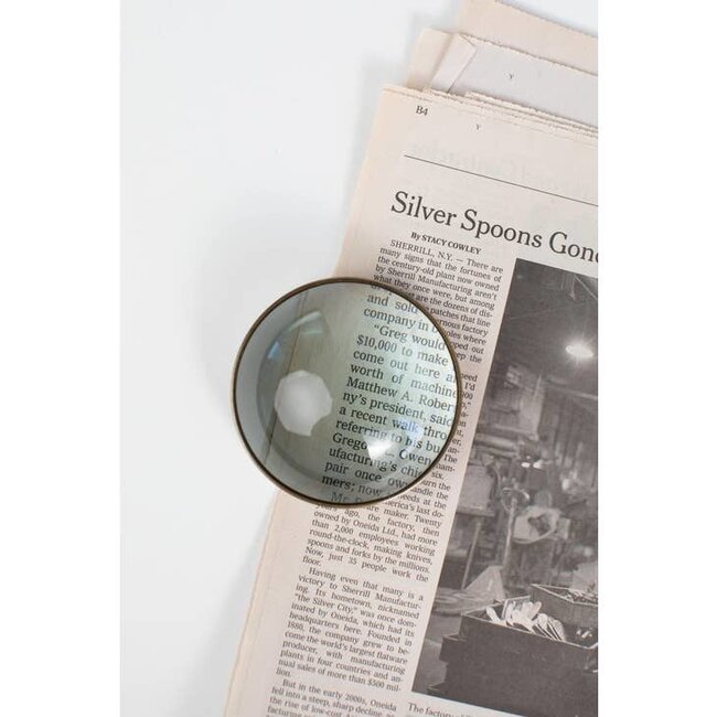 Magnifying Paperweight