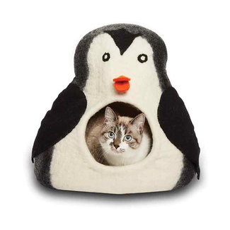 Nepal Felt Cat Cave - Penguin Nepal Felt Cat Cave - Penguin