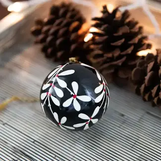 India CLEARANCE Kashmir Black Mistletoe Ornament