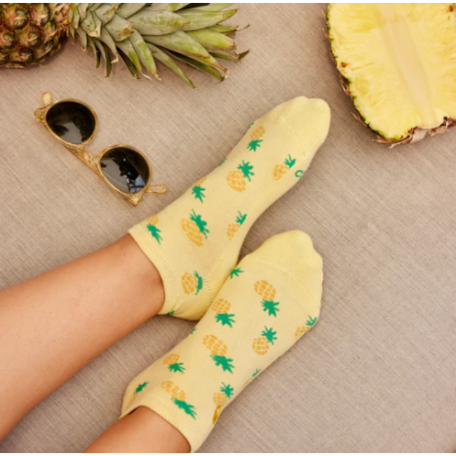 Conscious Step Ankle Socks That Provide Meals - Pineapples