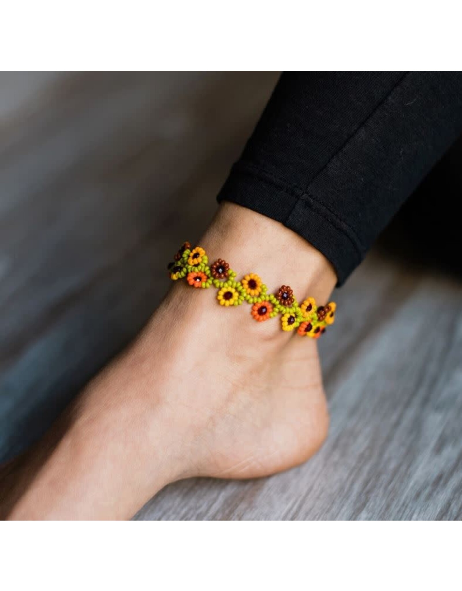 Guatemala Blooming Petals Anklet