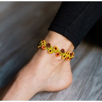 Guatemala Blooming Petals Anklet