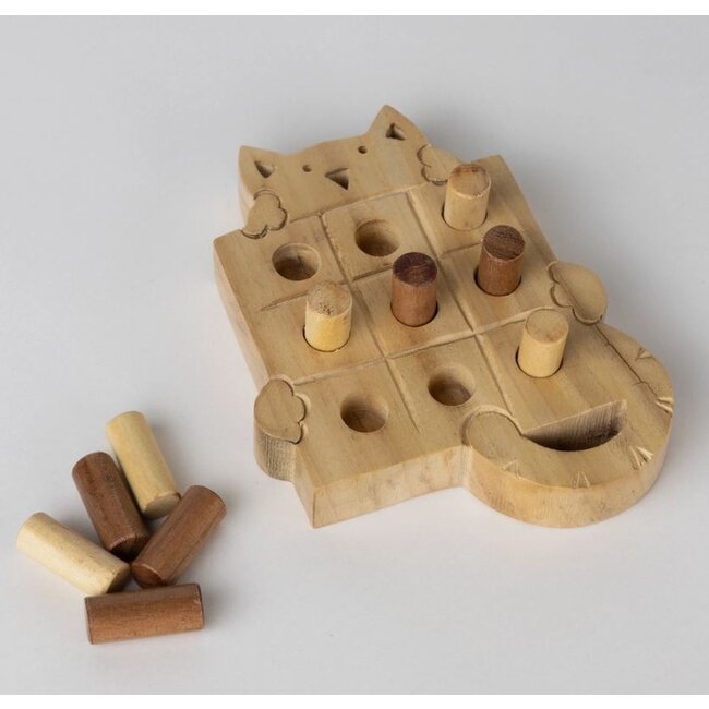 Kitty Tic Tac Toe To Go