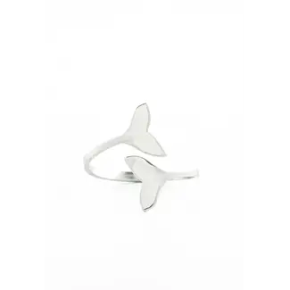 China Whale Tale Wrap Ring in Silver China Whale Tale Wrap Ring in Silver