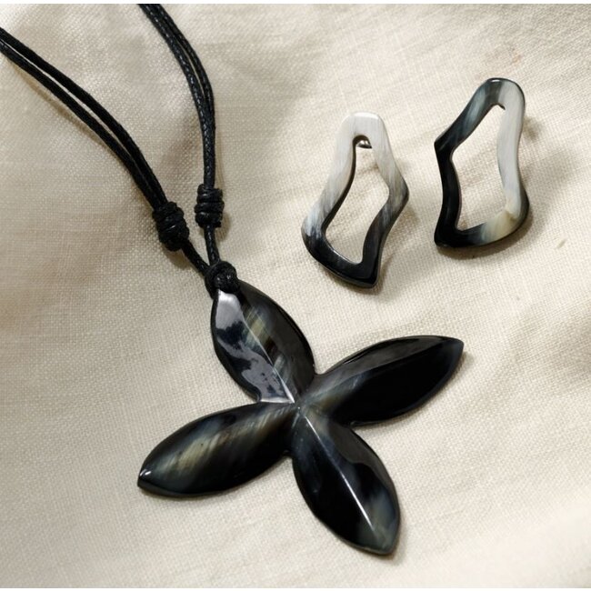 CLEARANCE Hai Reclaimed Horn Post Earrings