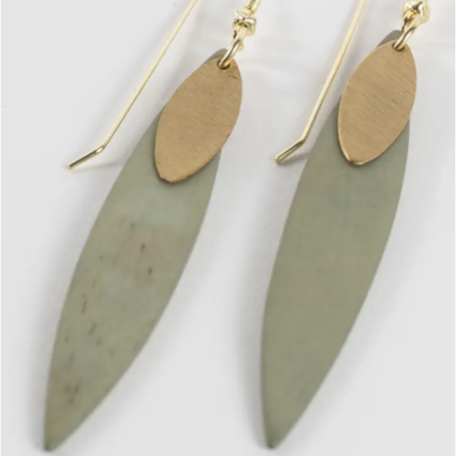 Delicate Edge Earrings
