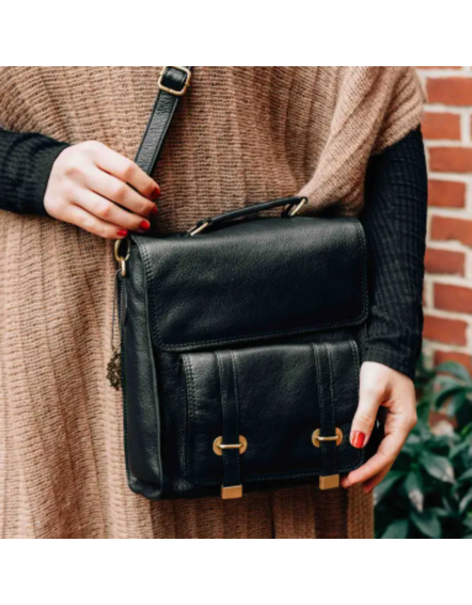 India Jarni Black Leather Backpack, India
