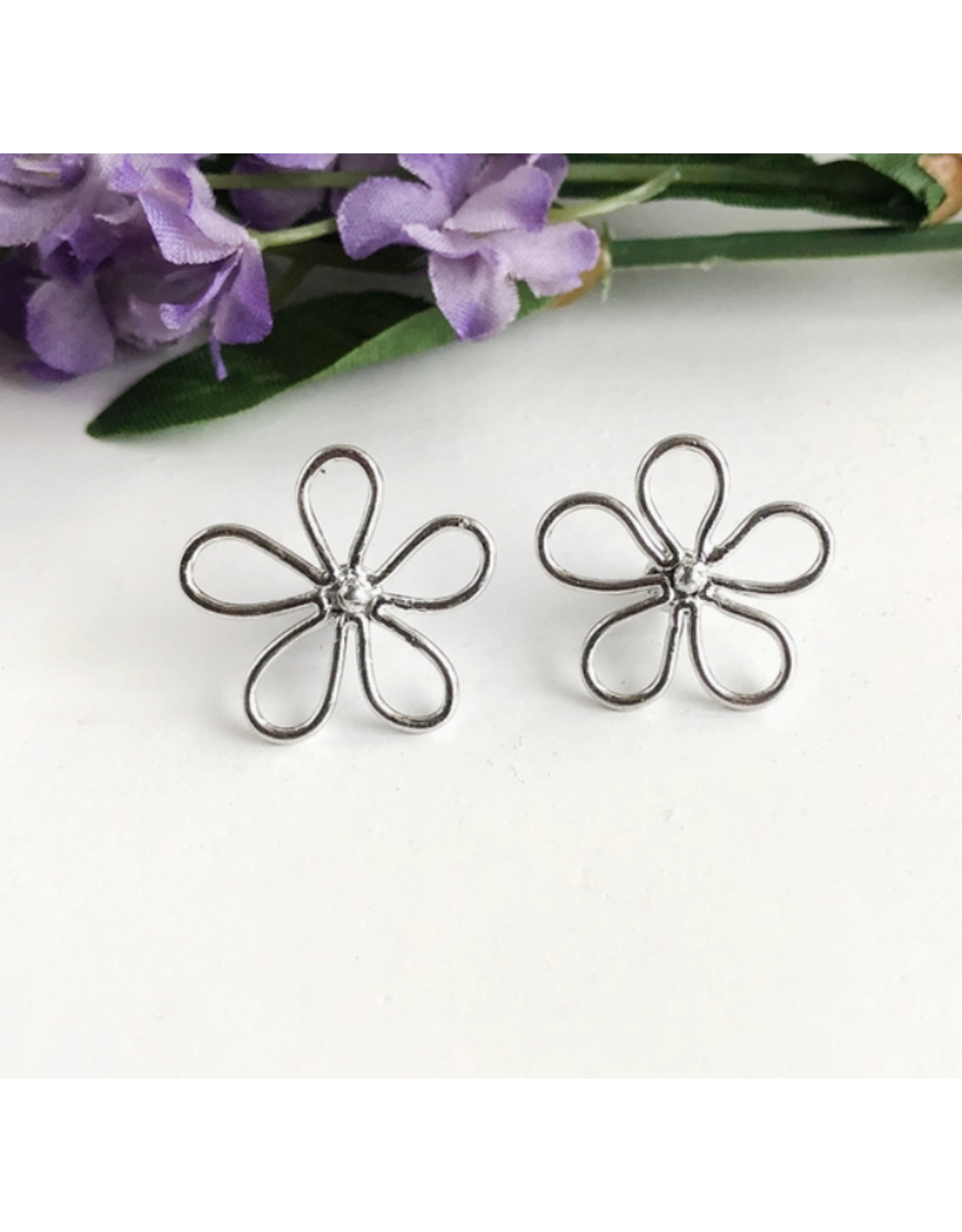 India Perennial Posts - Silver, India