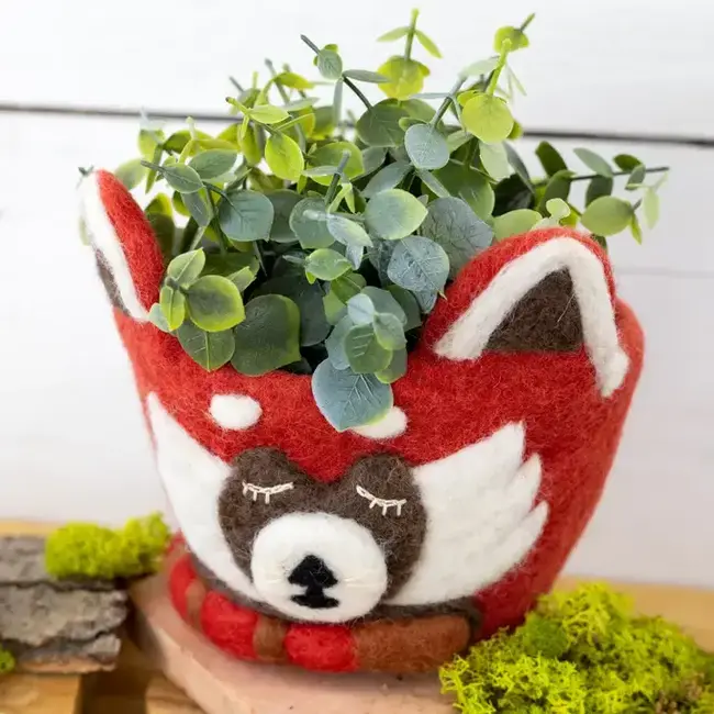Red Panda Felt Pot