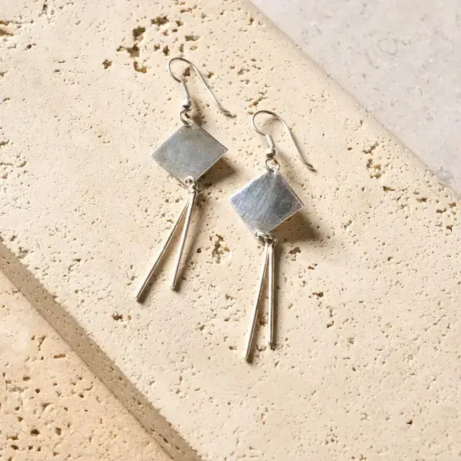 Ishita Drop Earrings