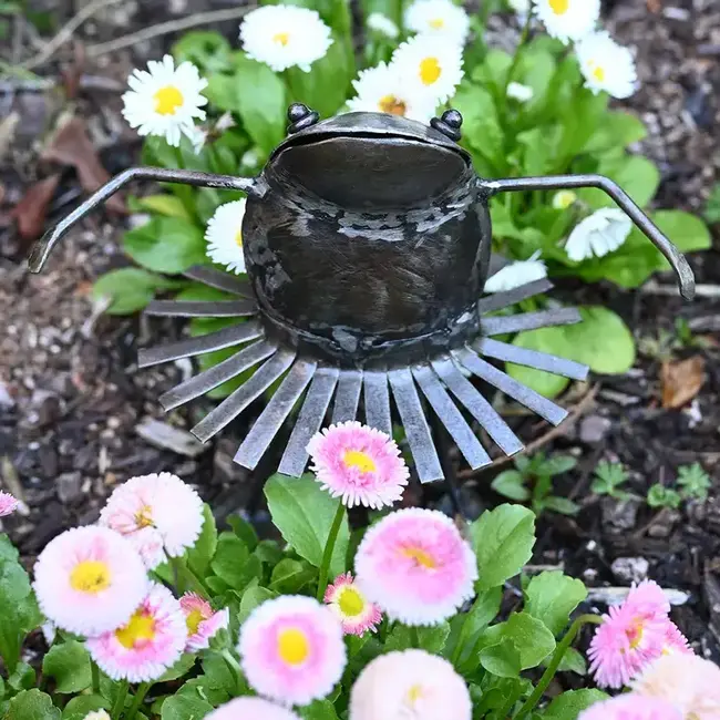 Metal Dancing Frog Sculpture